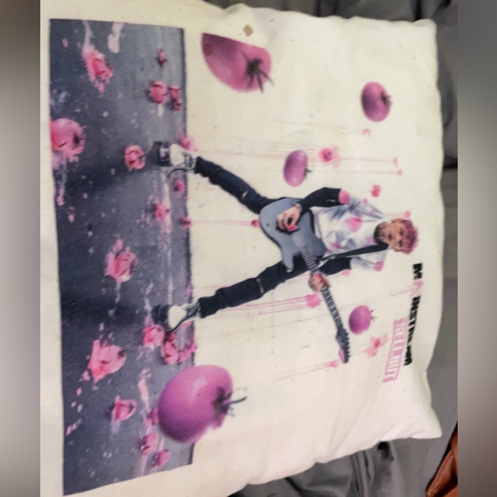 Mgk pillow
